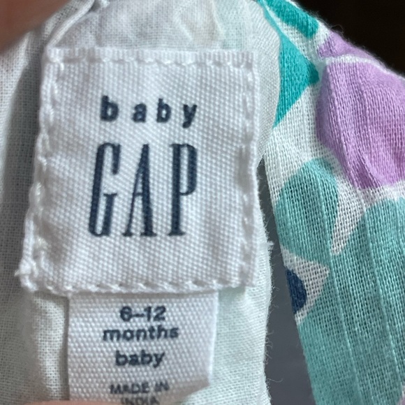 Beautiful dress for baby girl 6-12 months from Gap - Picture 3 of 4